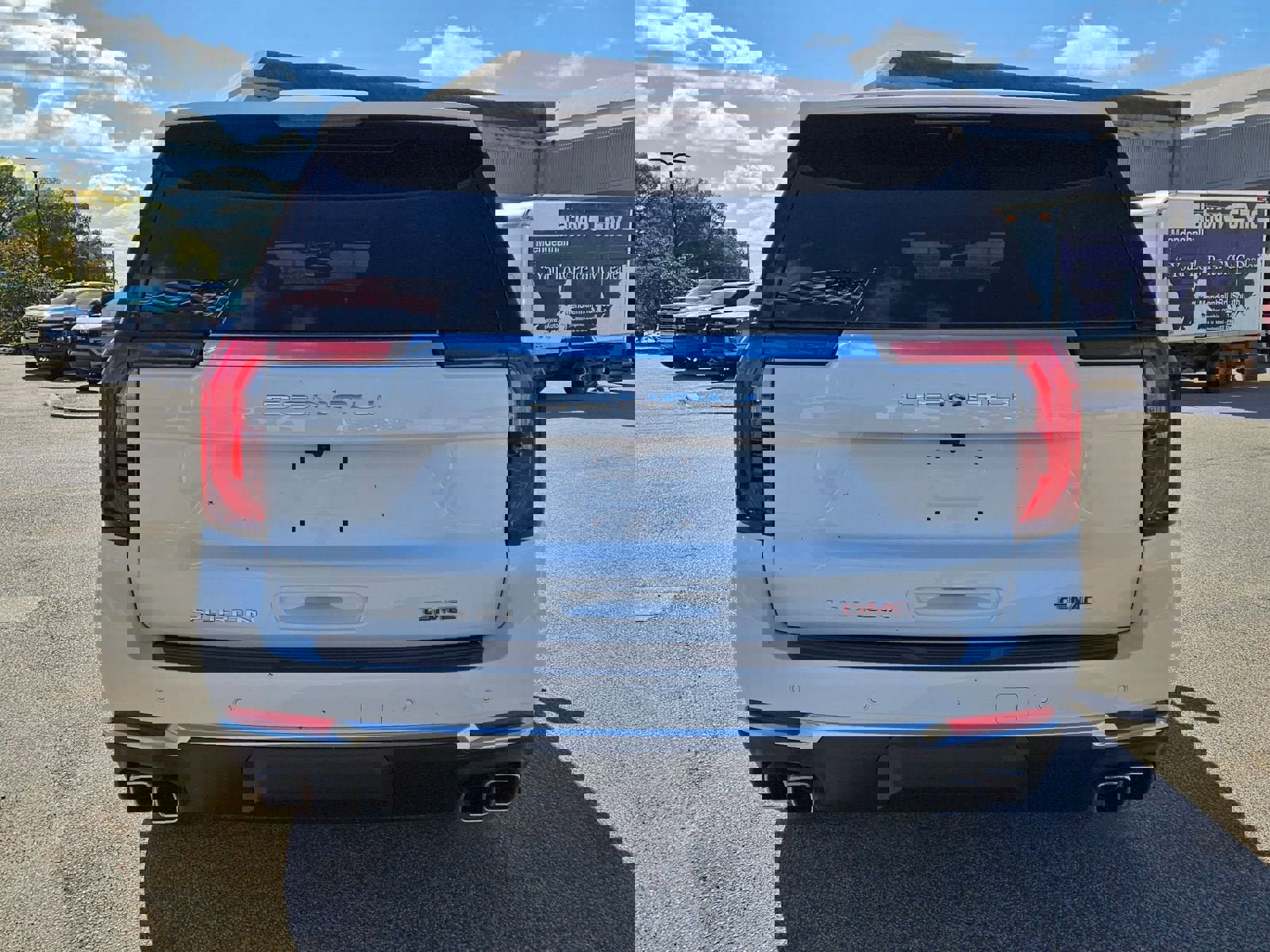 New 2026 GMC Yukon XL Denali w/ Sun & Power Step Package image 5