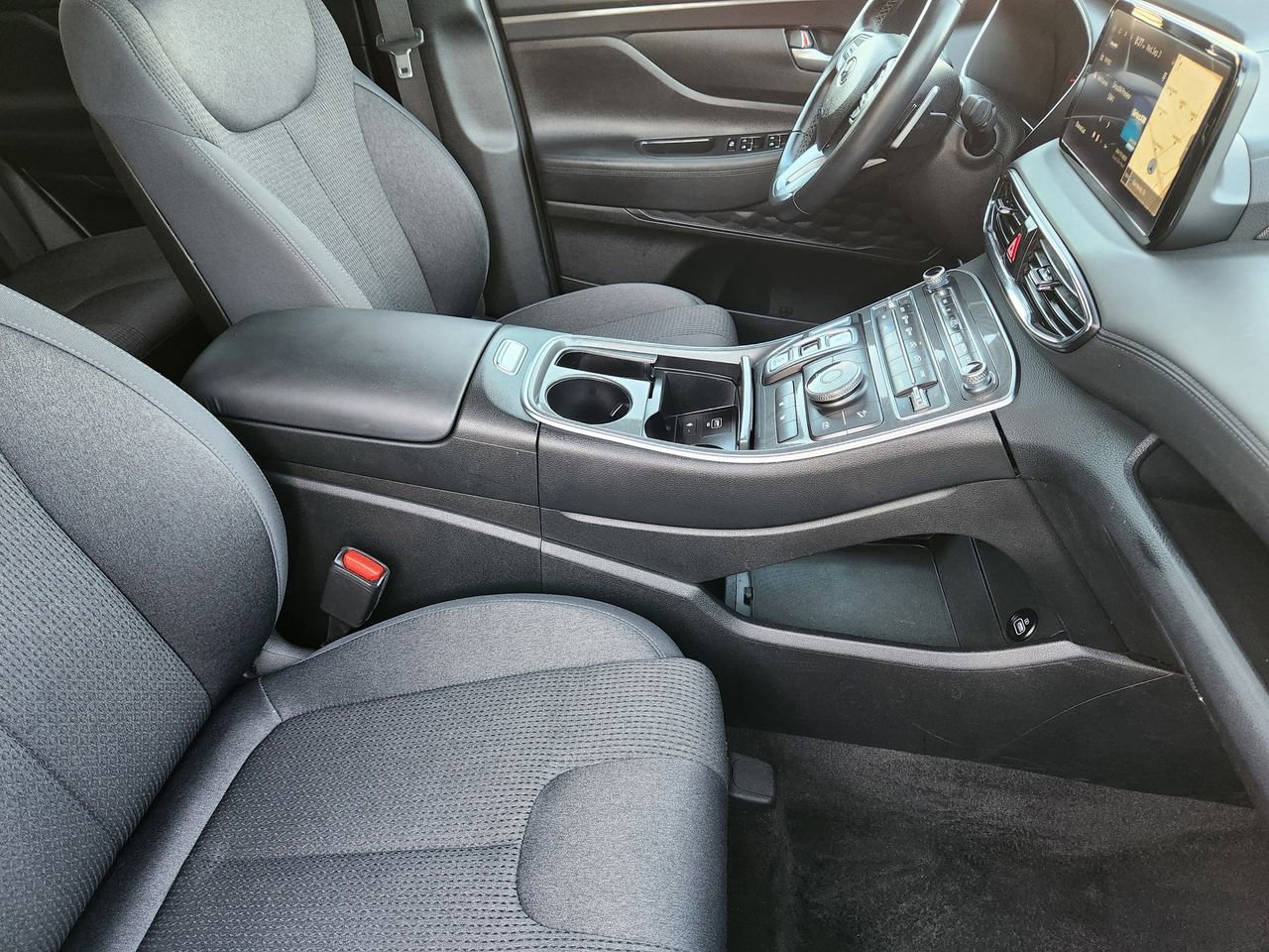Certified 2023 Hyundai Santa Fe SEL image 10
