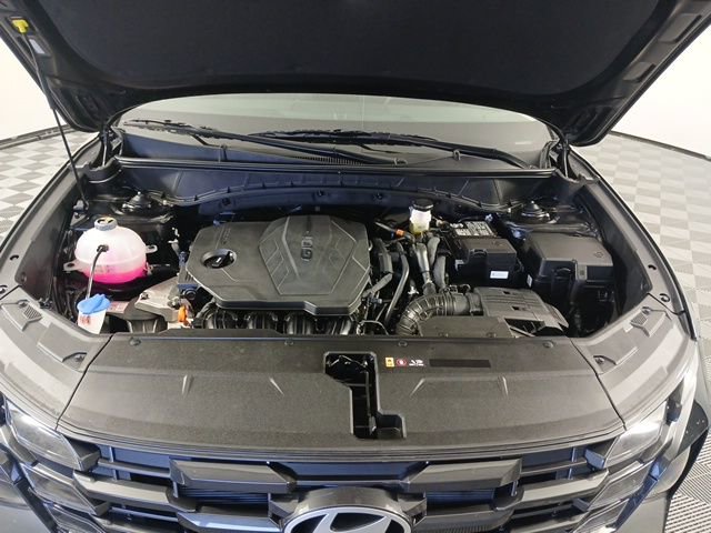 Used 2025 Hyundai Tucson SE image 26