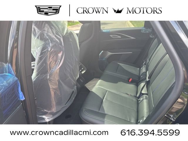 New 2026 Cadillac Lyriq V w/ LPO, Floor Liner Package AWD/4WD image 18