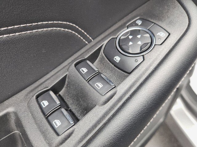 Used 2023 Ford Edge Titanium image 31
