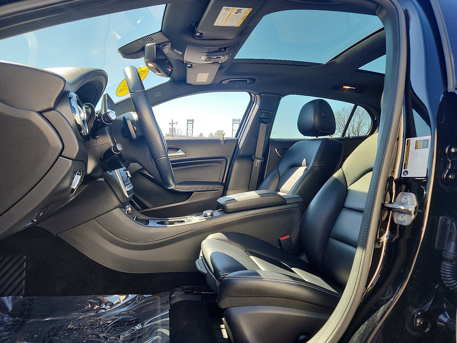 Used 2019 Mercedes-Benz GLA 250 4MATIC image 13