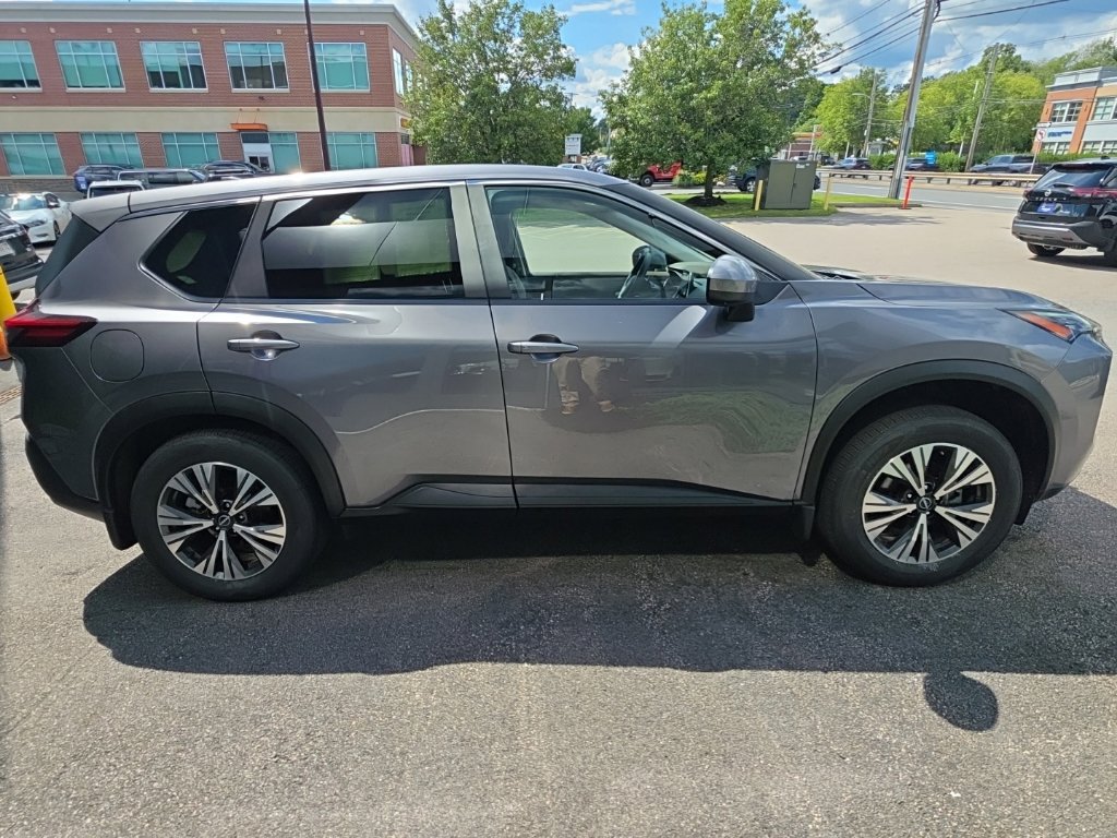 Certified 2023 Nissan Rogue SV AWD/4WD image 7