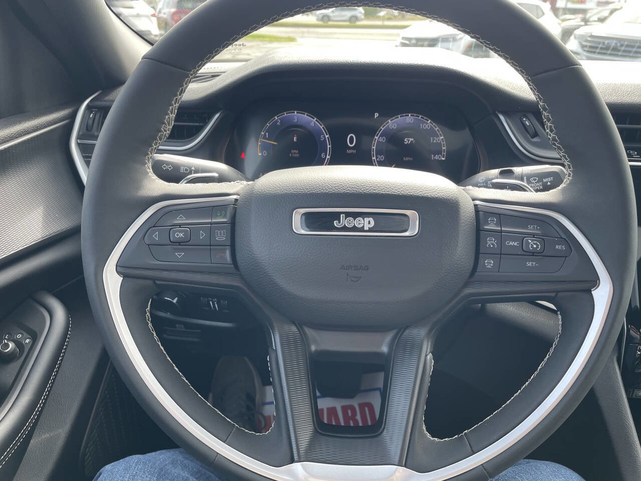 Used 2024 Jeep Grand Cherokee L Laredo w/ Luxury Tech Group I AWD/4WD image 18