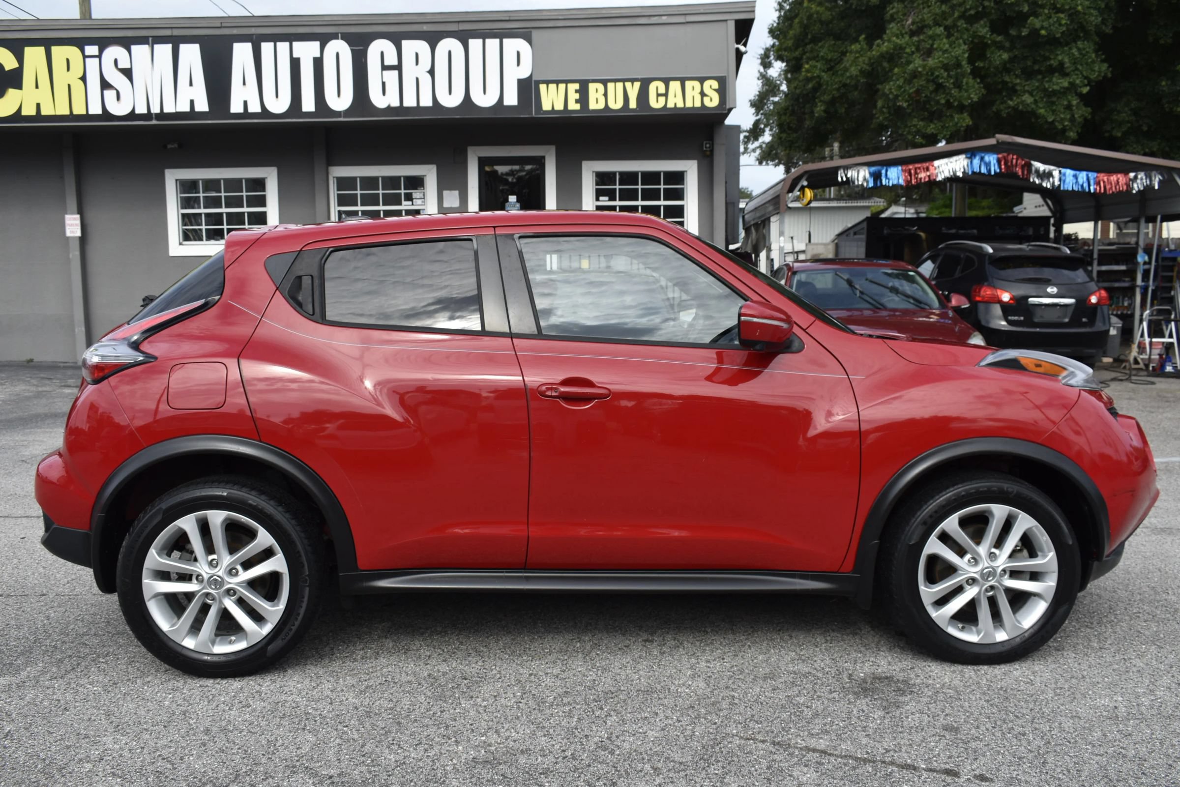 Used 2016 Nissan Juke SL FWD image 3