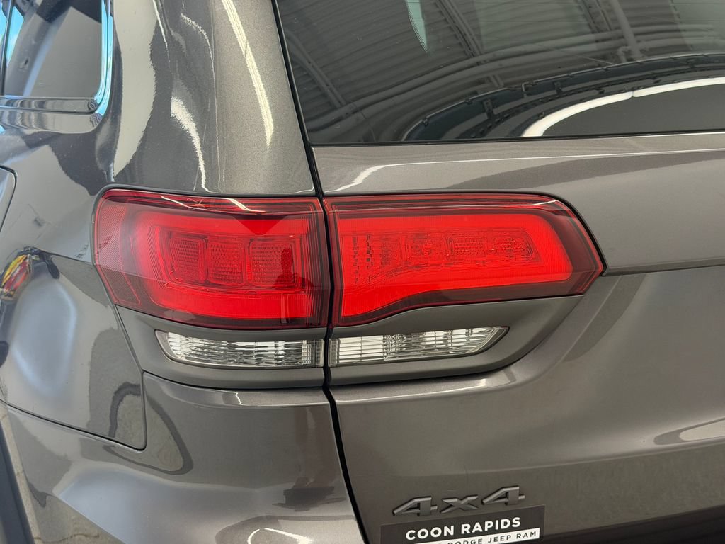 Certified 2017 Jeep Grand Cherokee Trailhawk AWD/4WD image 24
