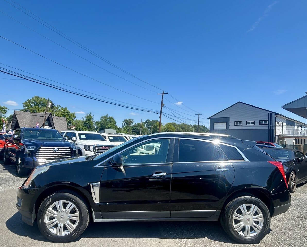 Used 2015 Cadillac SRX Luxury w/ Driver Awareness Package AWD/4WD image 2