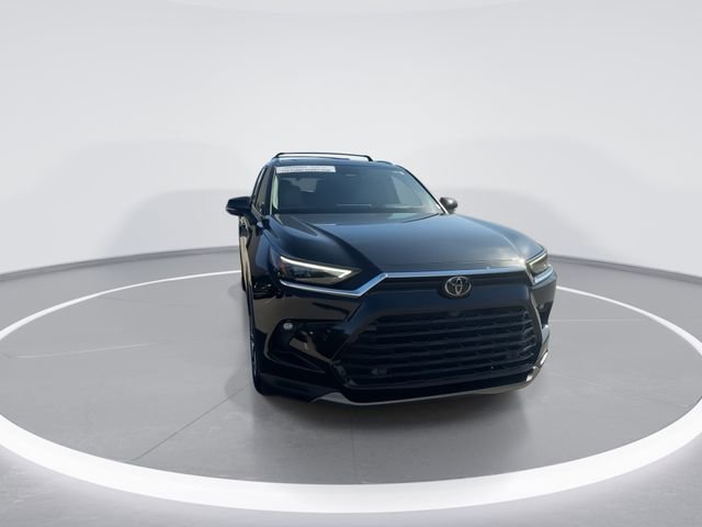 Used 2024 Toyota Grand Highlander XLE image 3