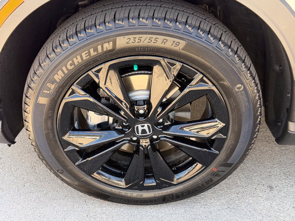 Certified 2026 Honda CR-V Sport Touring image 12