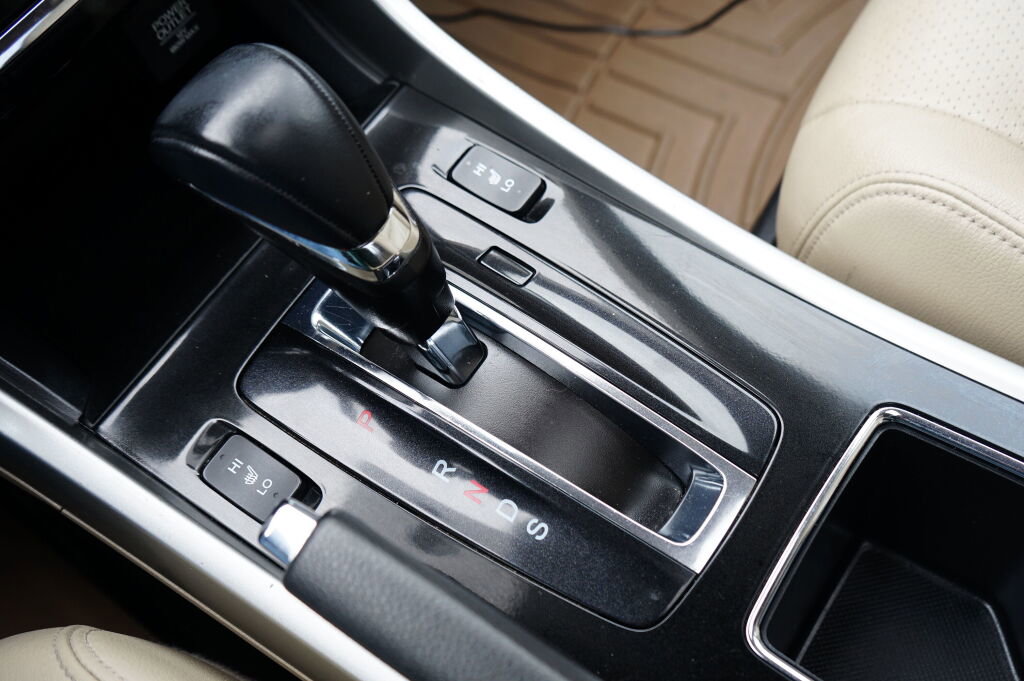 Used 2017 Honda Accord Touring image 22