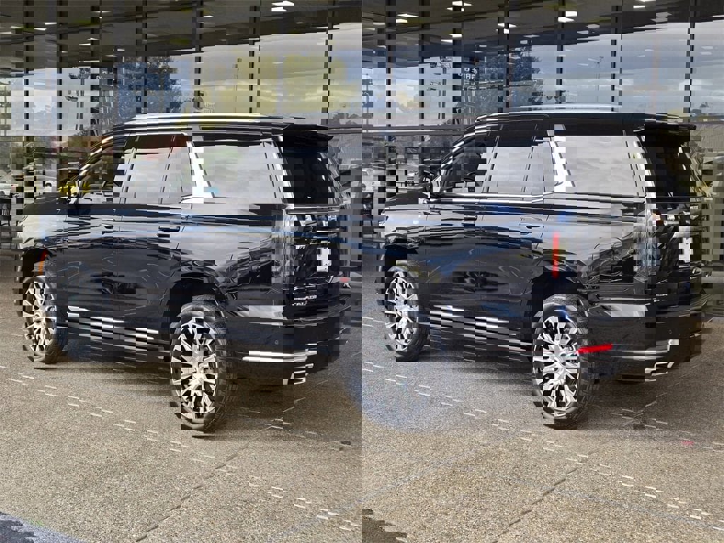 New 2026 Cadillac Escalade Platinum Luxury image 5