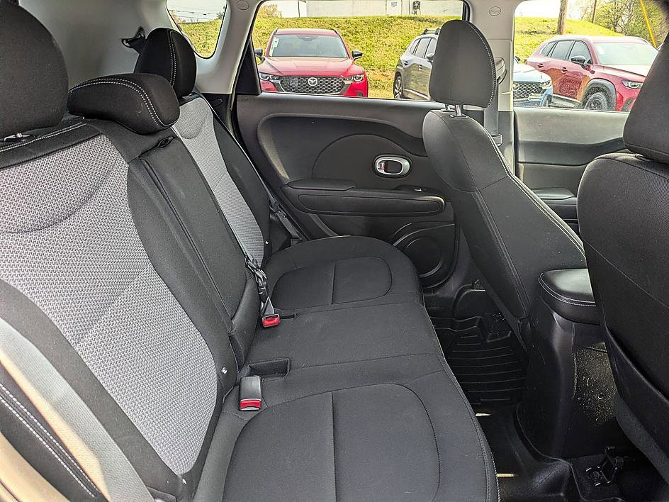 Used 2019 Kia Soul + image 28