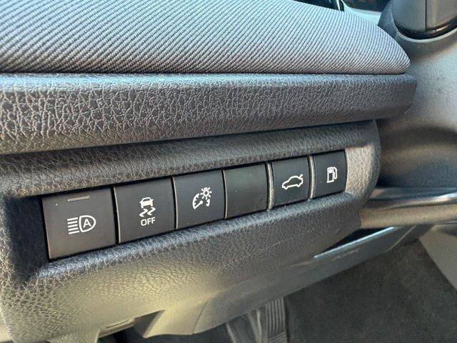 Used 2025 Toyota Camry LE FWD image 18