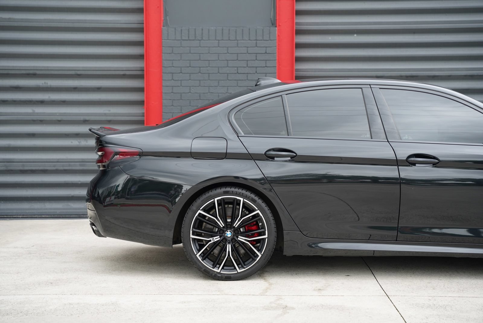 Used 2021 BMW M550i xDrive w/ Executive Package AWD/4WD image 7