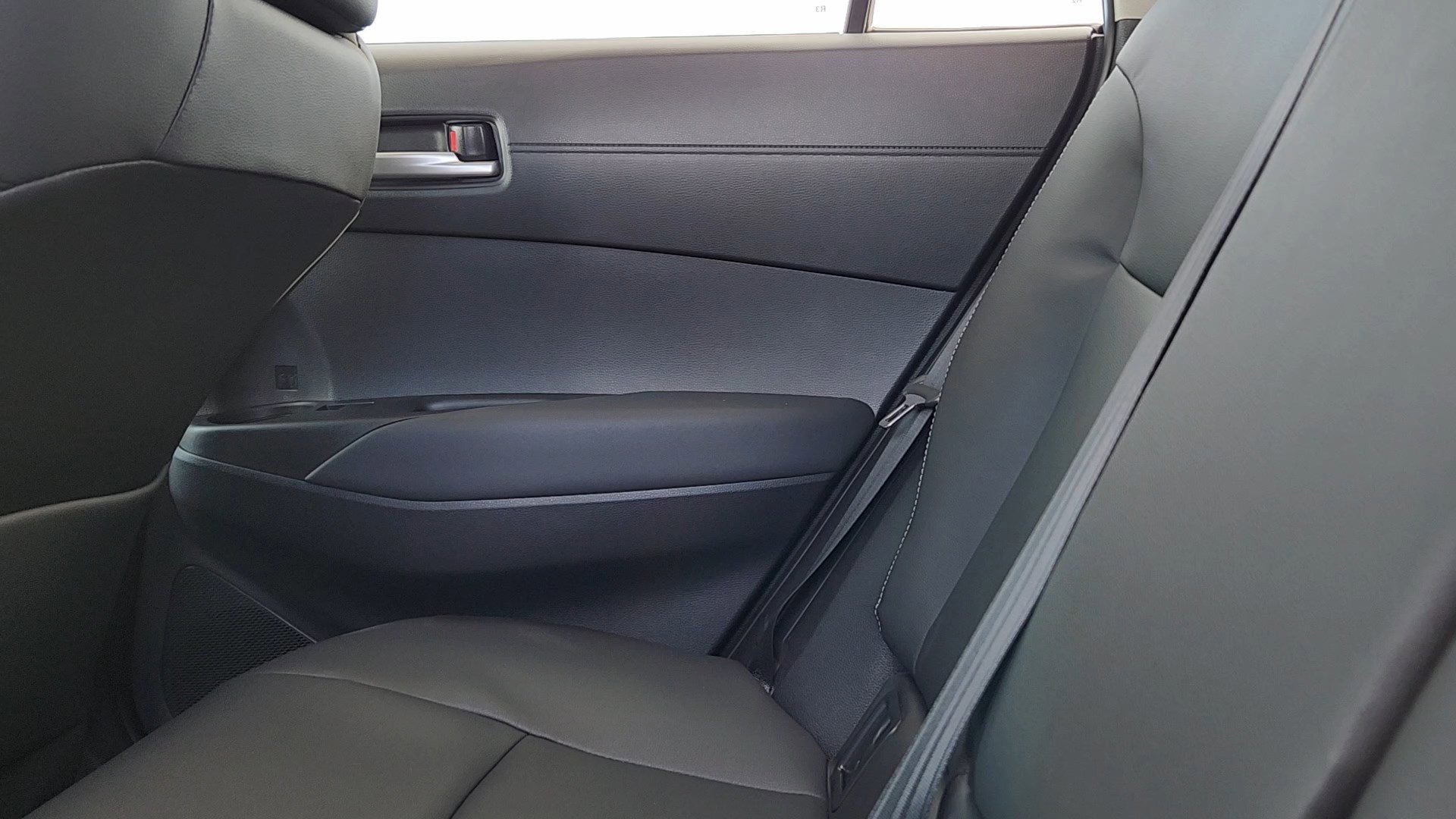 New 2026 Toyota Corolla Cross XLE image 16