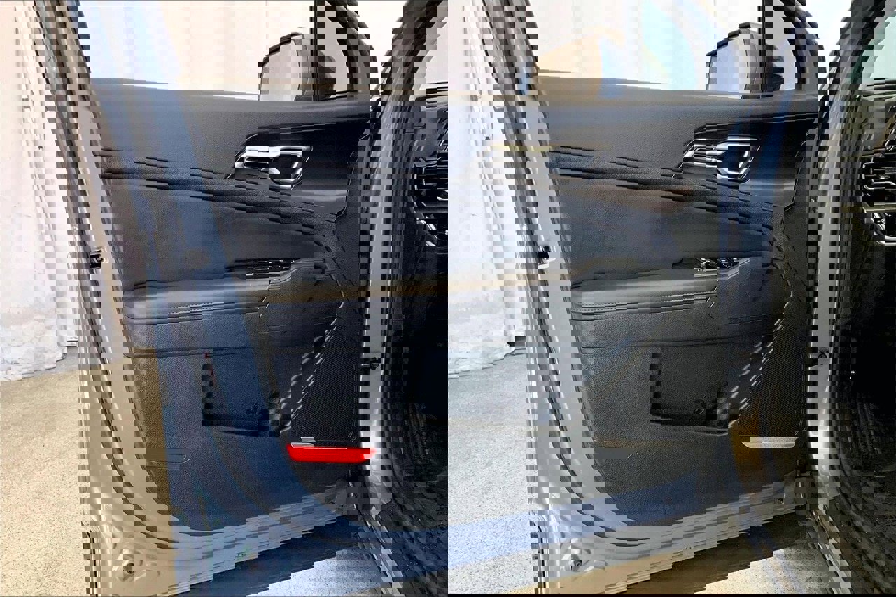 Used 2023 Kia Sportage EX image 25