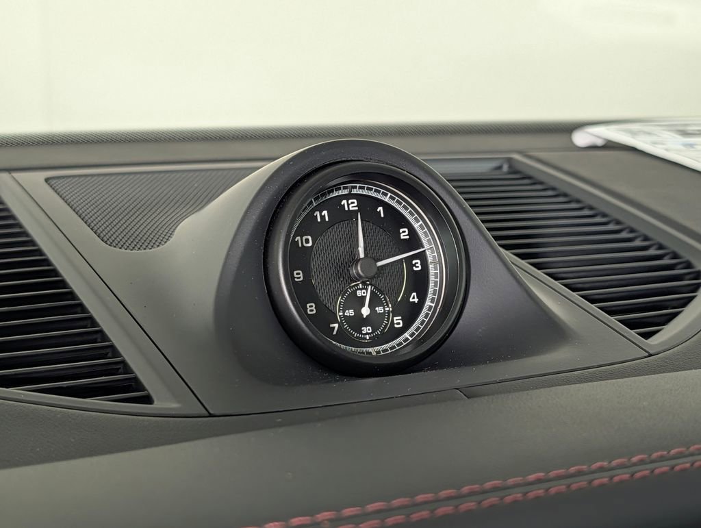 New 2026 Porsche Macan image 31