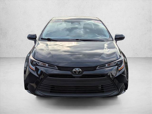 Used 2025 Toyota Corolla LE video 2