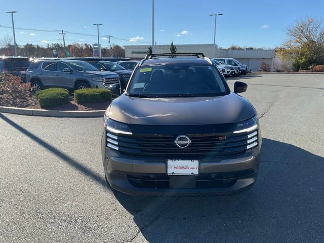 New 2026 Nissan Kicks SR w/ Cold Weather Package image 2