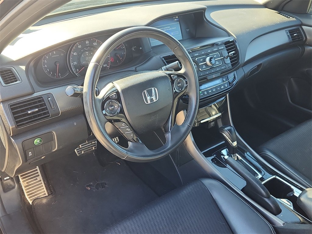 Used 2016 Honda Accord Sport image 18