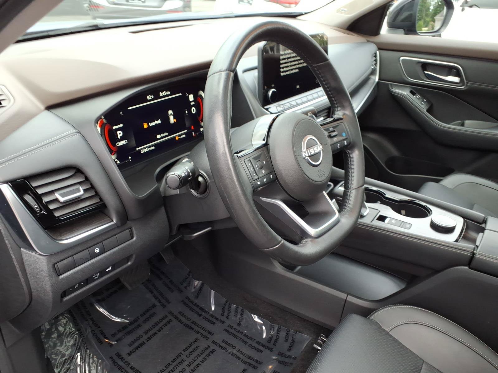 Used 2023 Nissan Rogue Platinum AWD/4WD image 16