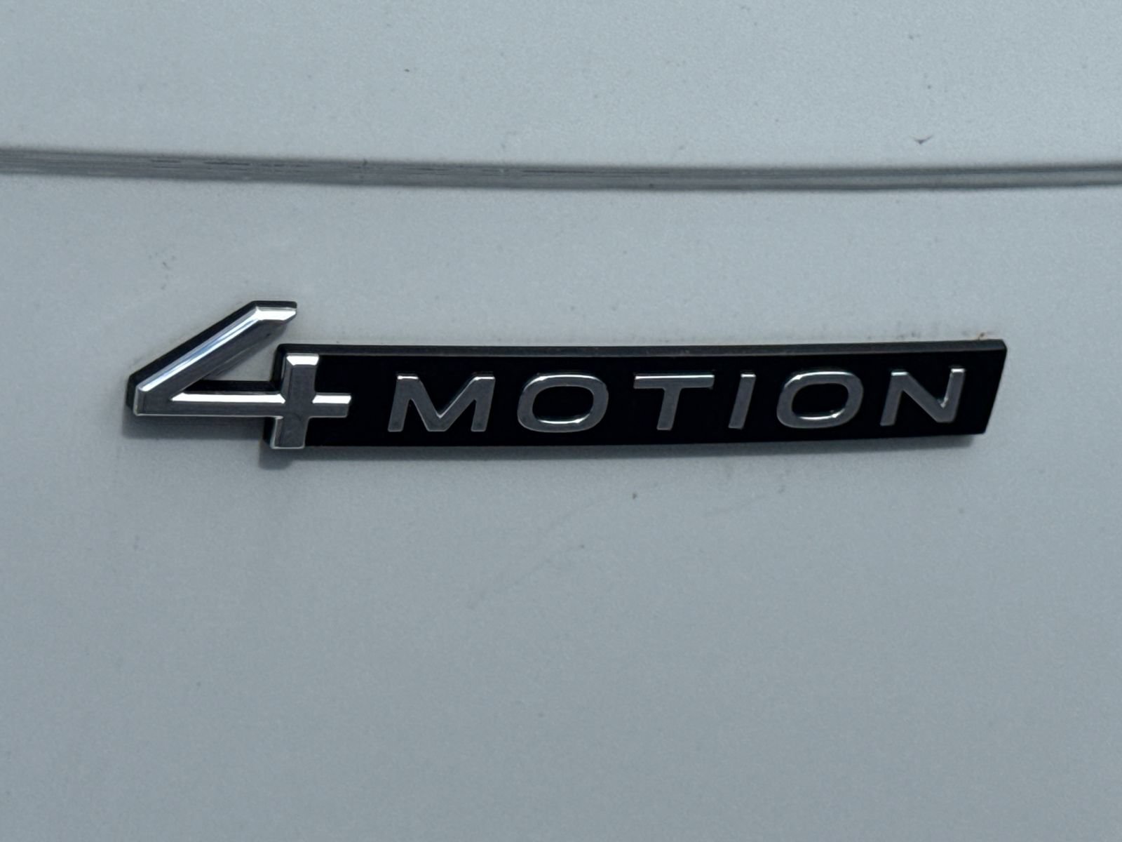 Certified 2024 Volkswagen Tiguan SE AWD/4WD image 39