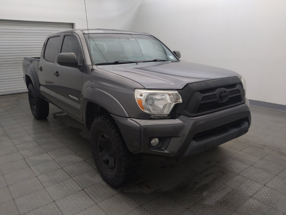 Used 2015 Toyota Tacoma PreRunner w/ SR5 Package RWD image 13