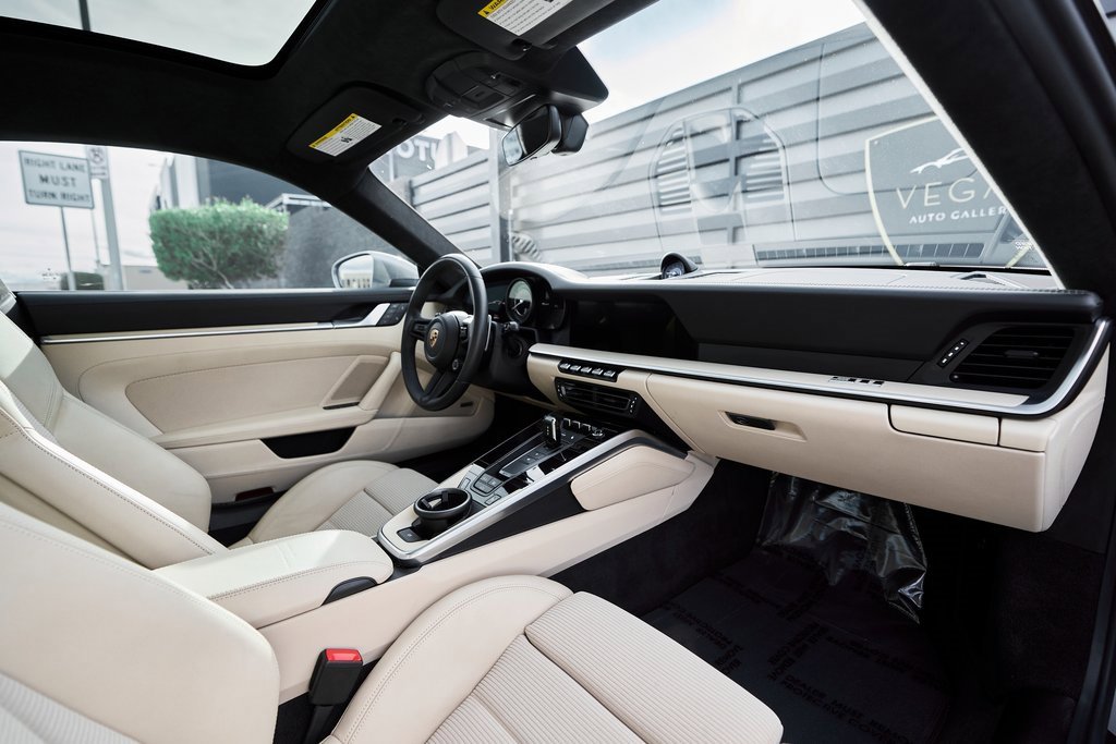 Used 2024 Porsche 911 Turbo S image 33