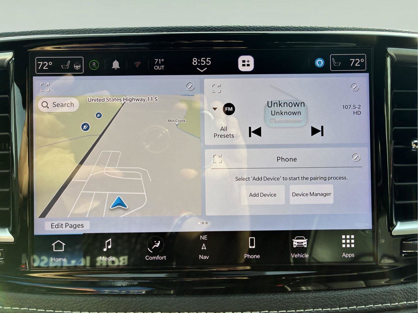 Used 2024 Chrysler Pacifica Premium FWD image 31