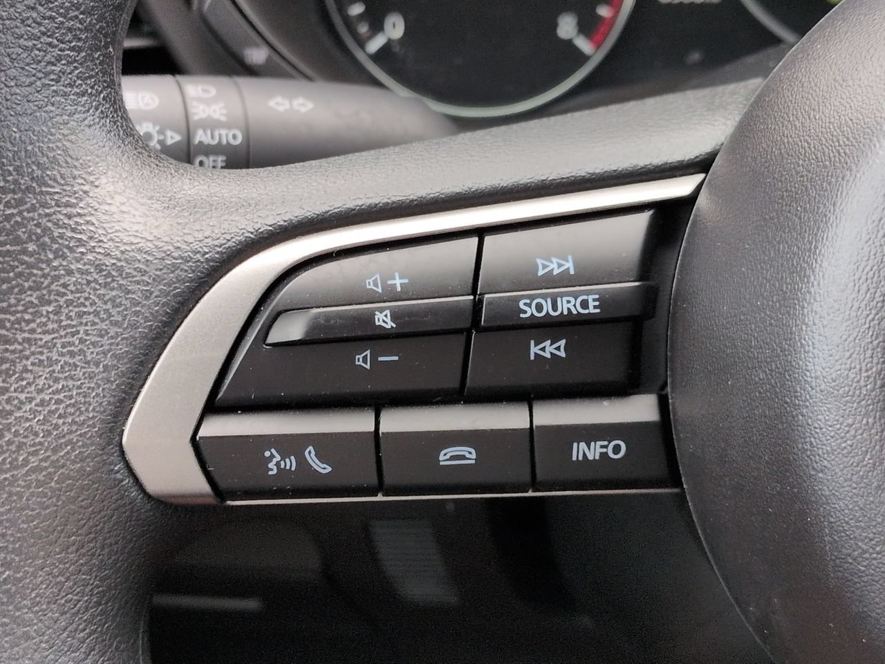 Used 2025 MAZDA CX-30 AWD 2.5 S image 23