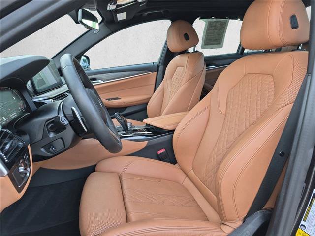 Used 2021 BMW 530i w/ M Sport Package RWD image 17