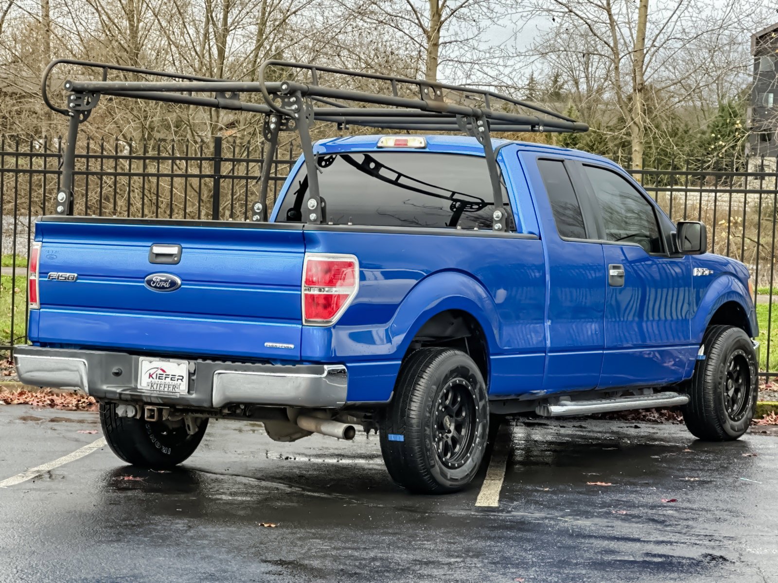 Used 2014 Ford F150 XLT w/ XLT Chrome Package image 4