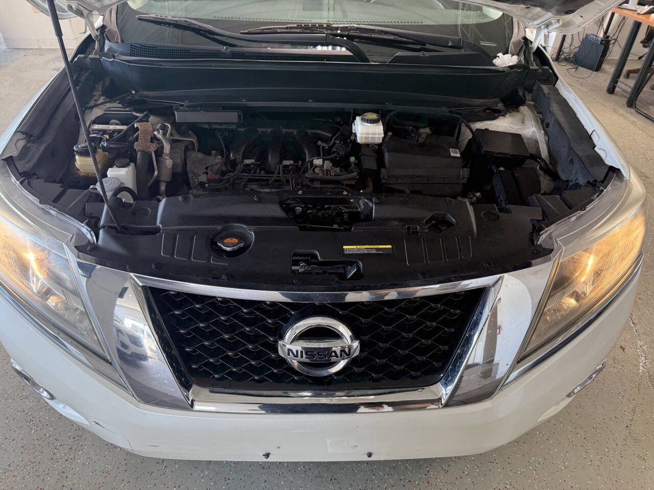 Used 2015 Nissan Pathfinder SL AWD/4WD image 29