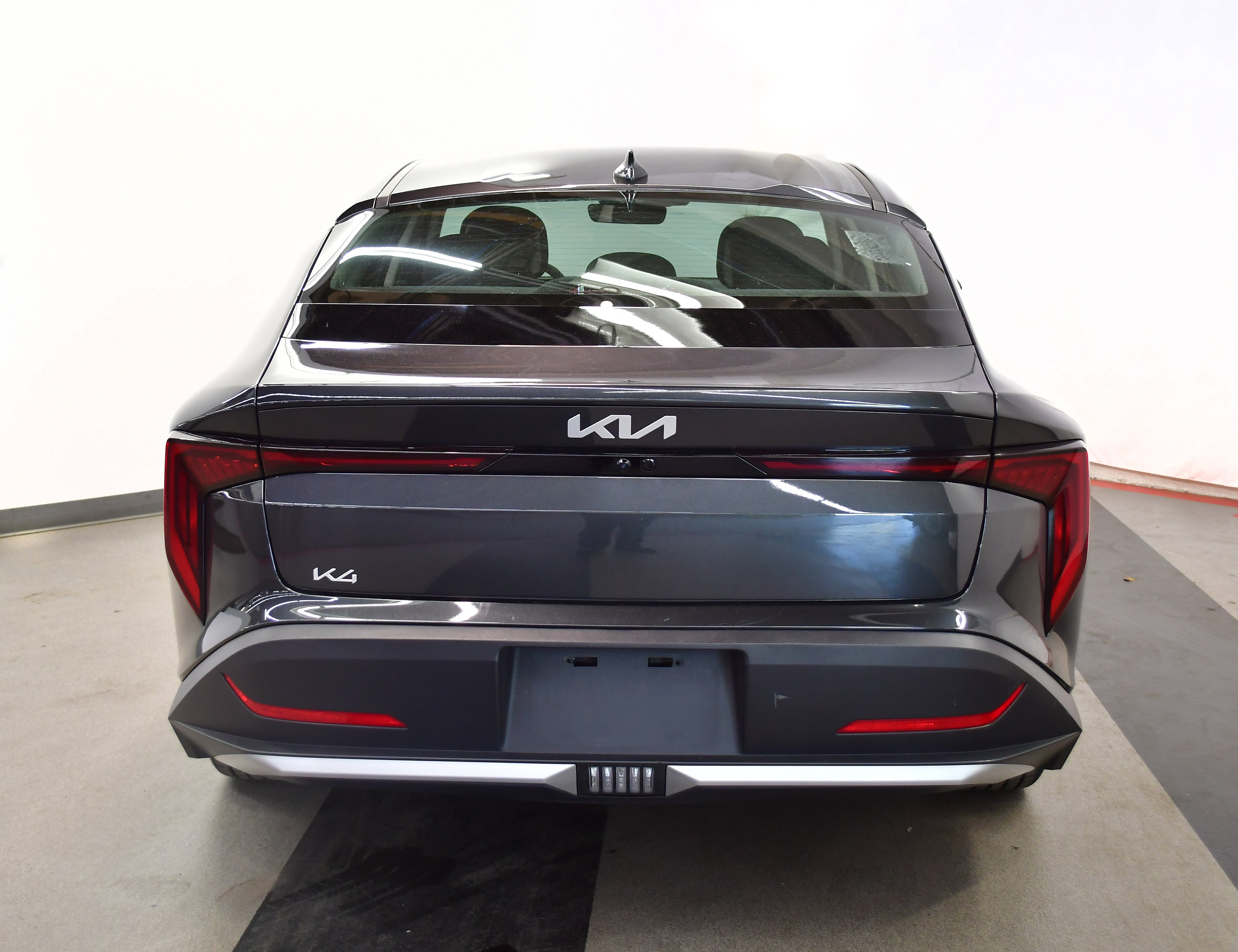Used 2025 Kia K4 FWD image 6