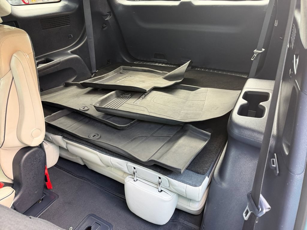 Used 2021 Hyundai Palisade Calligraphy FWD image 15