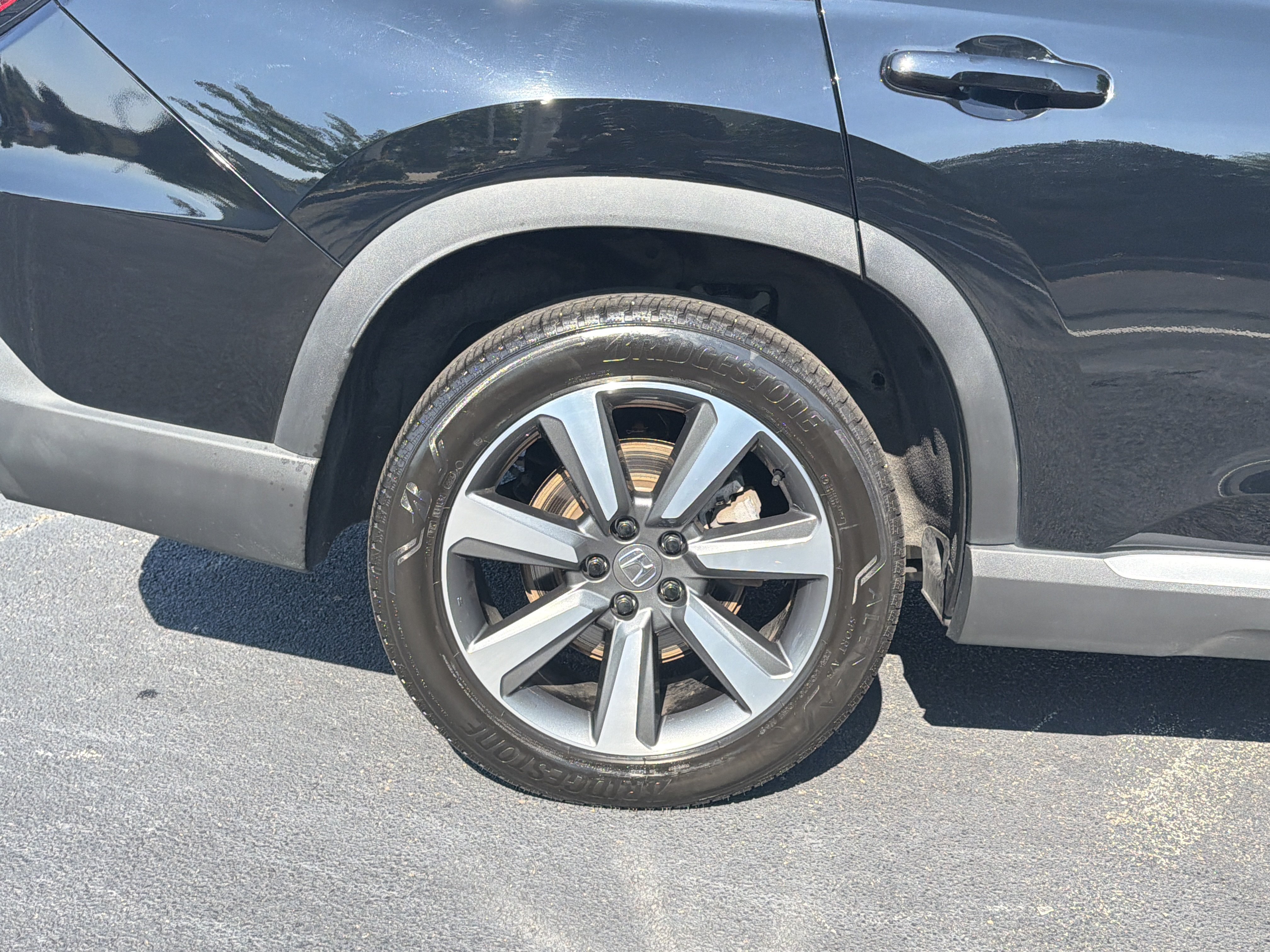 Certified 2024 Honda Pilot Elite image 34