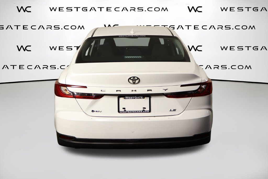Used 2025 Toyota Camry LE FWD image 4