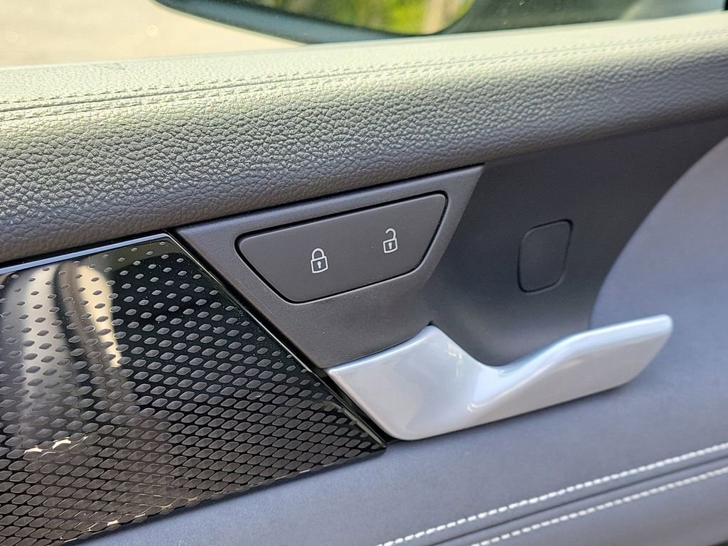 New 2026 Volkswagen Tiguan SE image 14