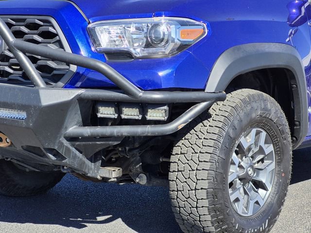 Used 2022 Toyota Tacoma TRD Off-Road AWD/4WD image 9
