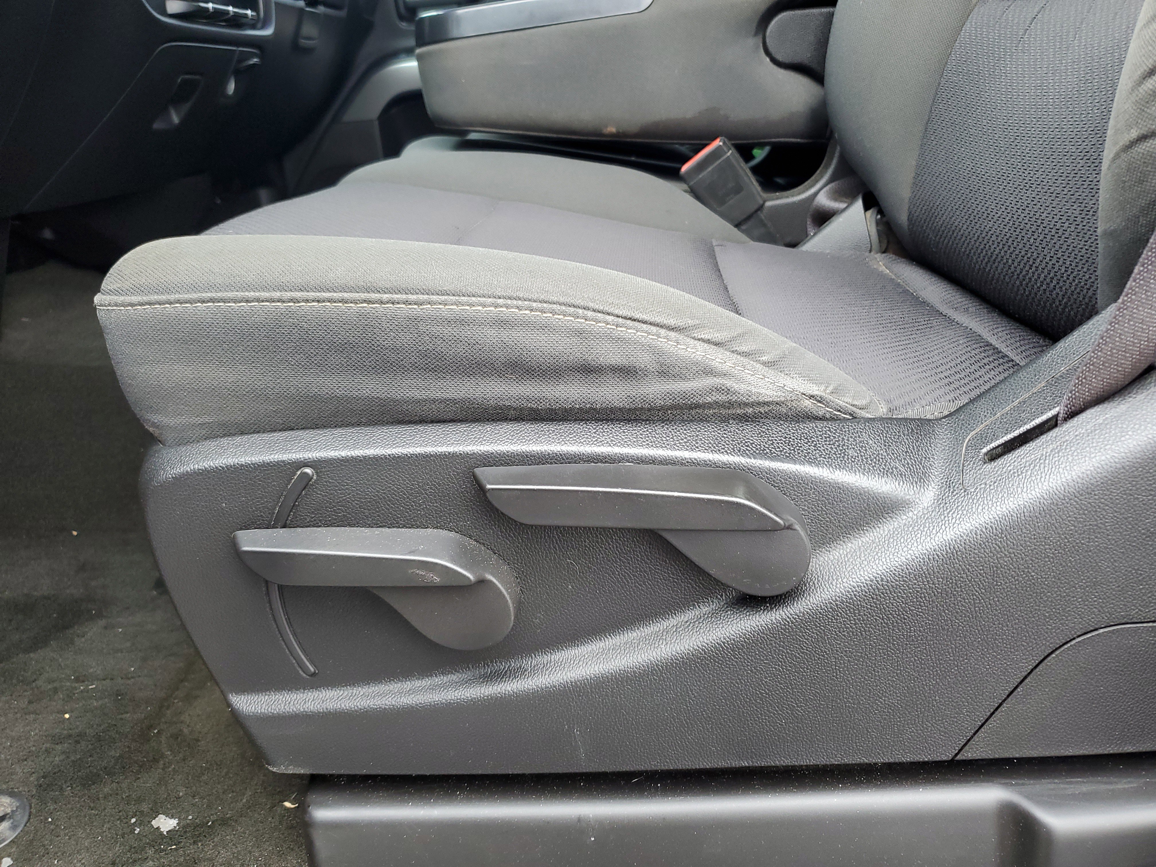 Used 2015 Chevrolet Silverado 2500 LT w/ Snow Plow Prep Package image 21