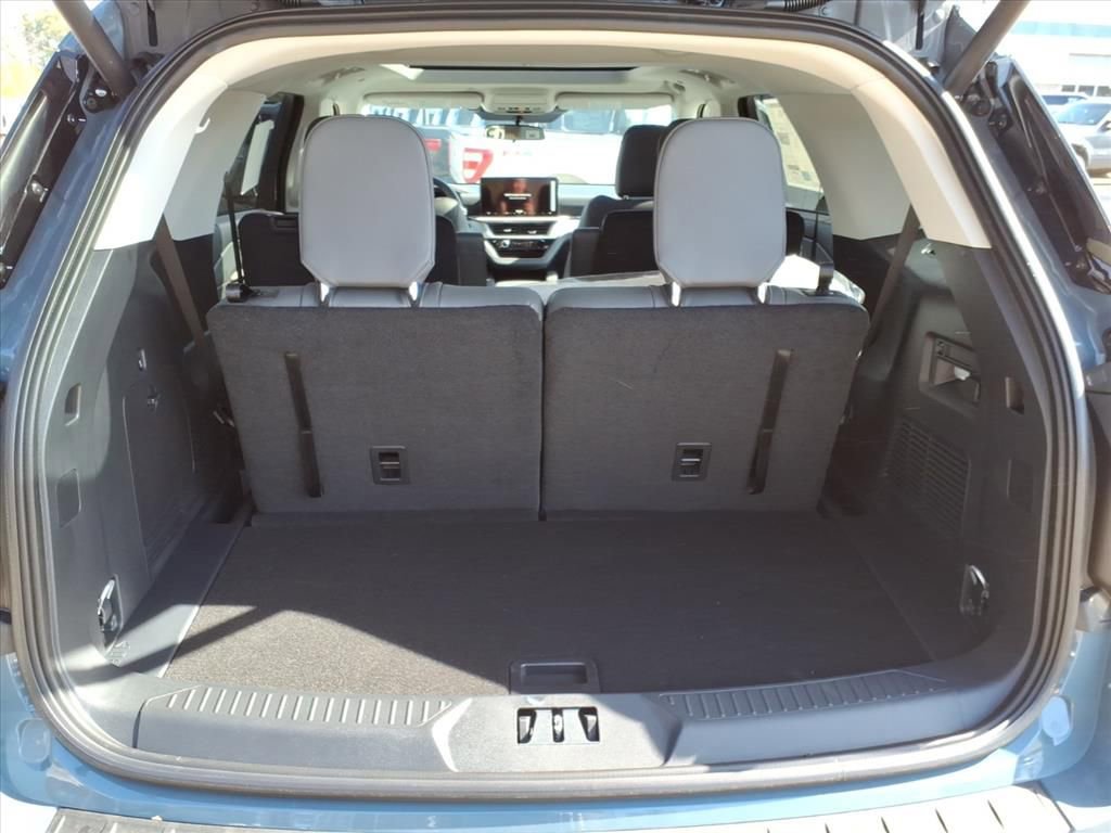 New 2026 Ford Explorer Active image 14