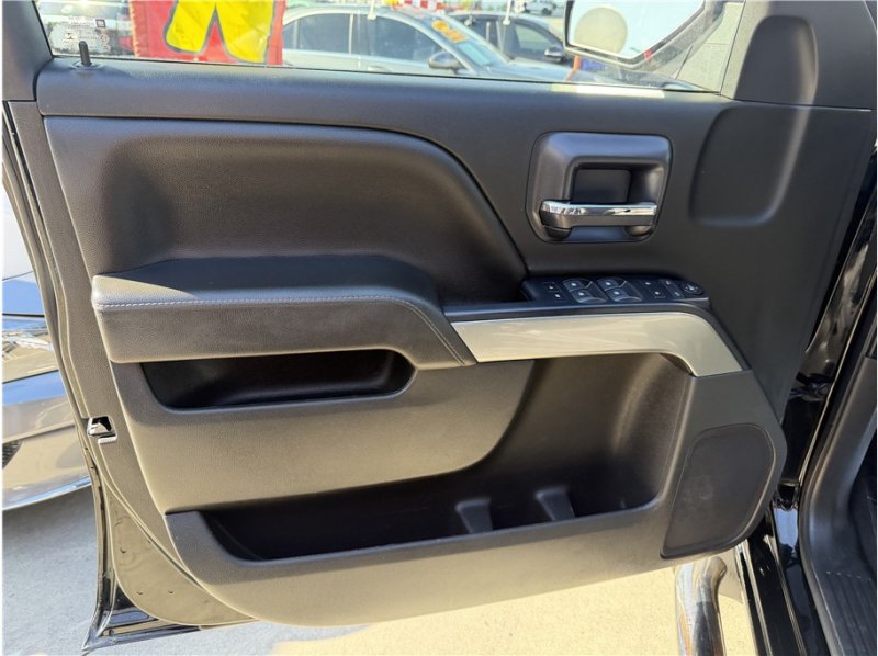 Used 2018 Chevrolet Silverado 1500 LT w/ All Star Edition RWD image 15