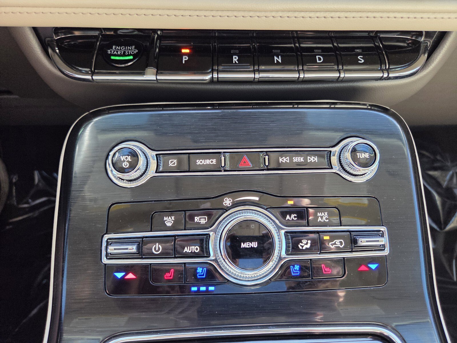 Used 2021 Lincoln Nautilus Reserve w/ Equipment Group 202A image 25