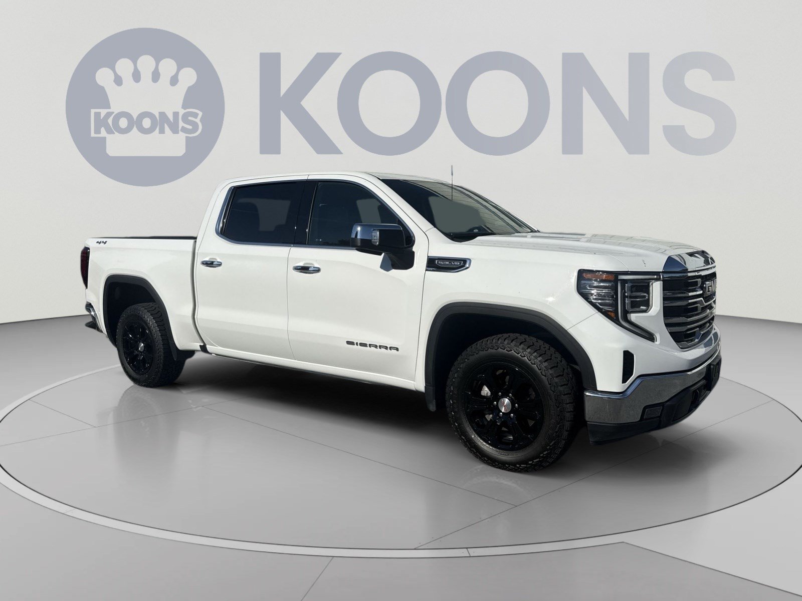 Used 2025 GMC Sierra 1500 SLT AWD/4WD image 10