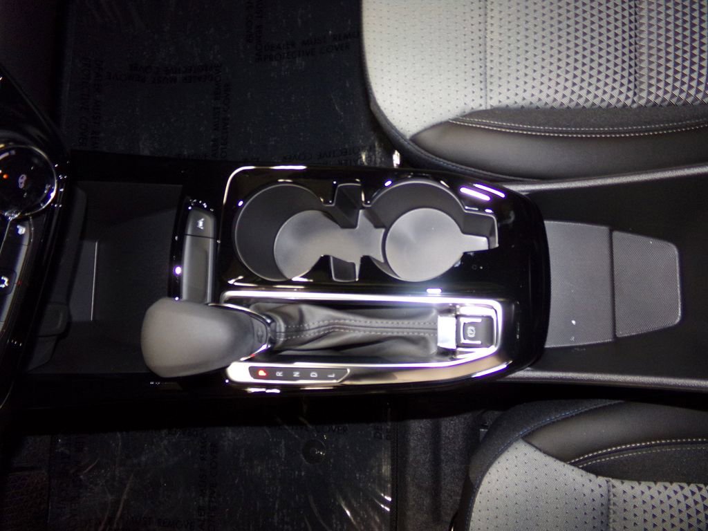 New 2025 Chevrolet Trax LT w/ Driver Confidence Package image 18