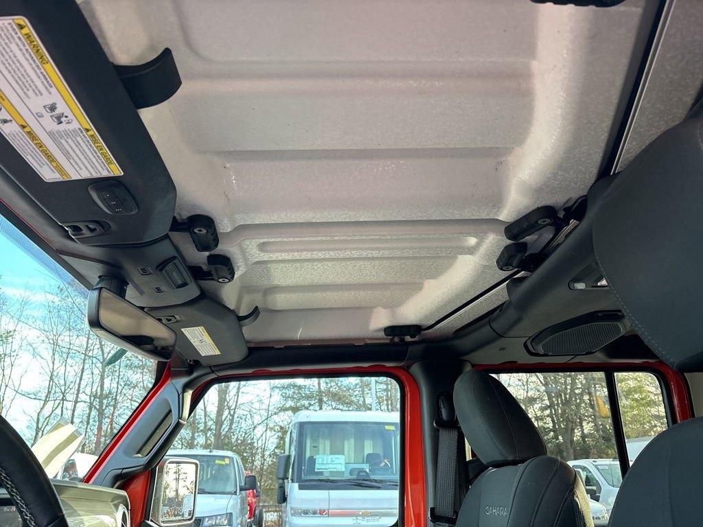 Used 2018 Jeep Wrangler Unlimited Sahara image 23