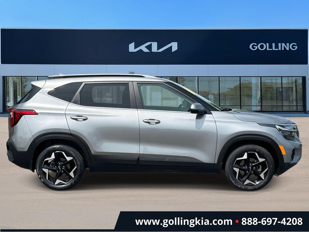 Certified 2024 Kia Seltos EX FWD image 2