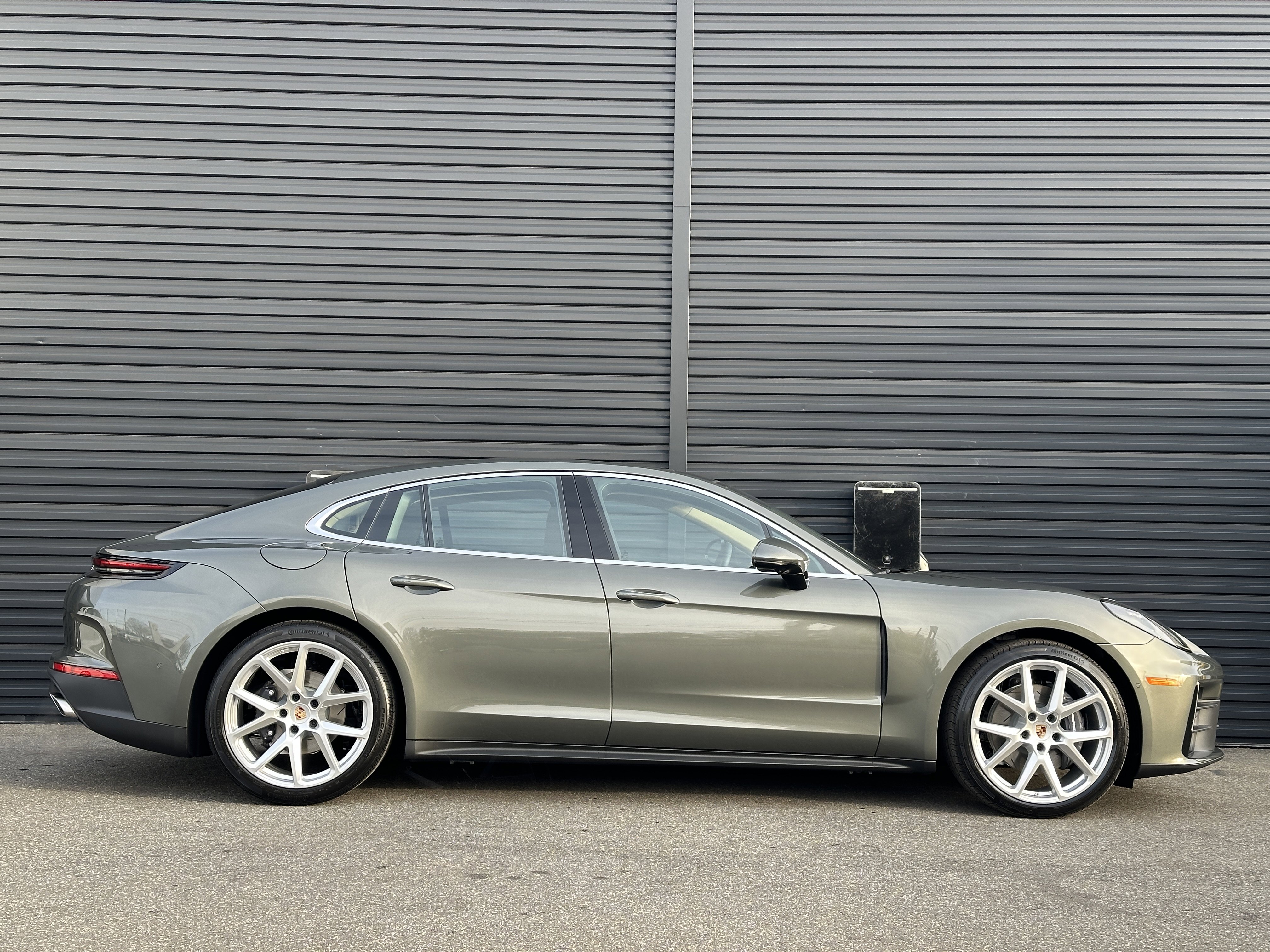 New 2026 Porsche Panamera 4 image 9