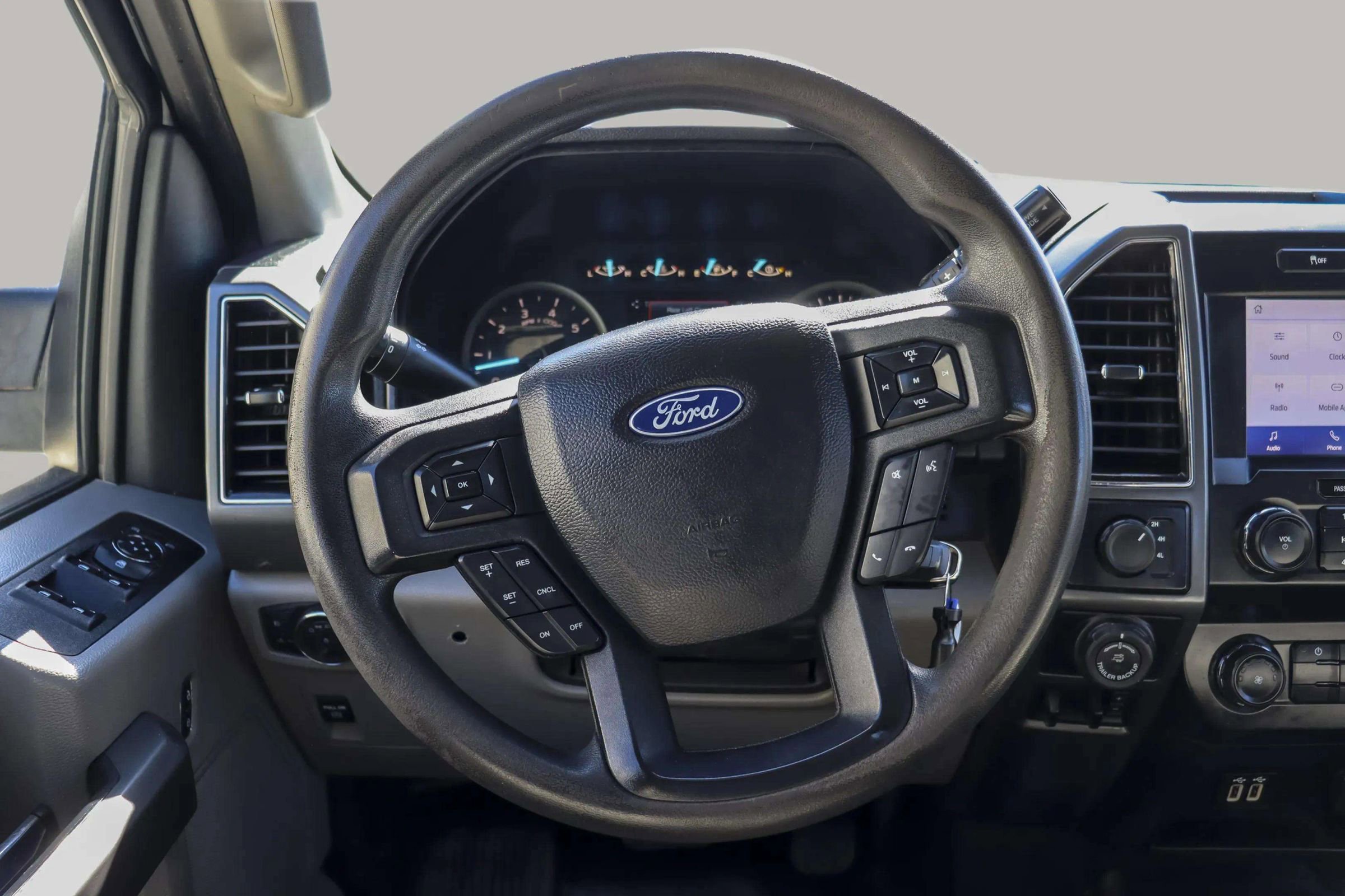 Used 2019 Ford F150 XLT w/ Trailer Tow Package image 21