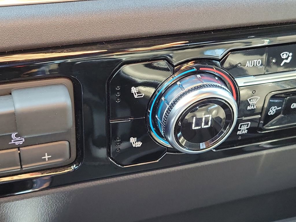 Used 2026 GMC Sierra 1500 Elevation w/ Preferred Package image 16